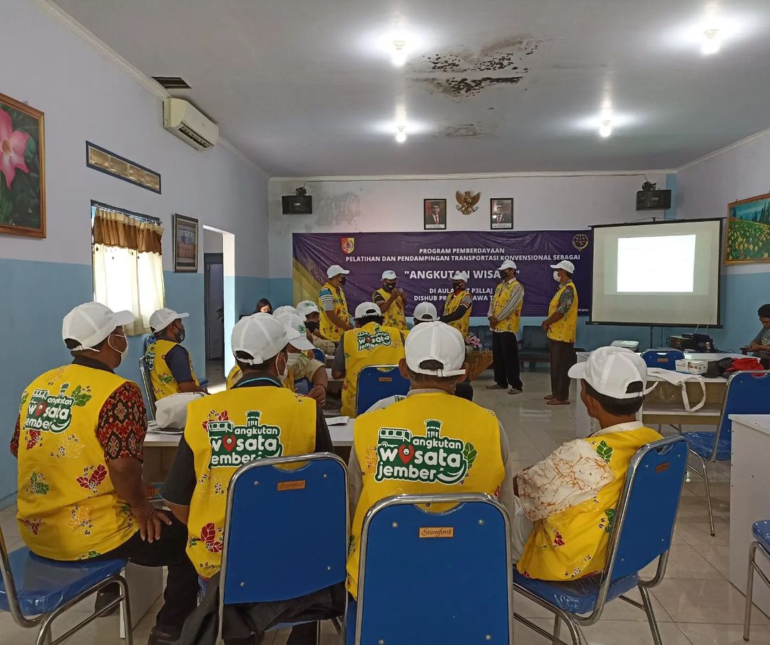 KEJAR PERSIAPAN PORPROV JATIM 2022, ANGKUTAN WISATA DI JEMBER BERBENAH