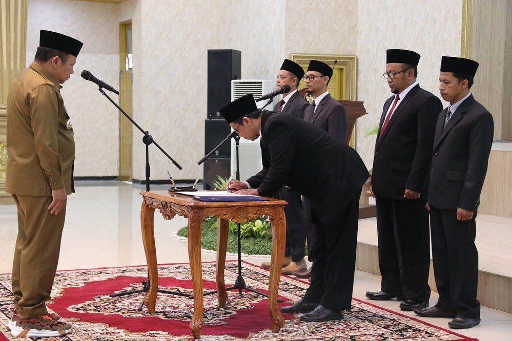 PENARIKAN AMIL DAN ZAKAT ASN VAKUM 1,5 TAHUN, BUPATI JEMBER HARAPKAN PIMPINAN BAZNAS BARU LEBIH MAKSIMAL