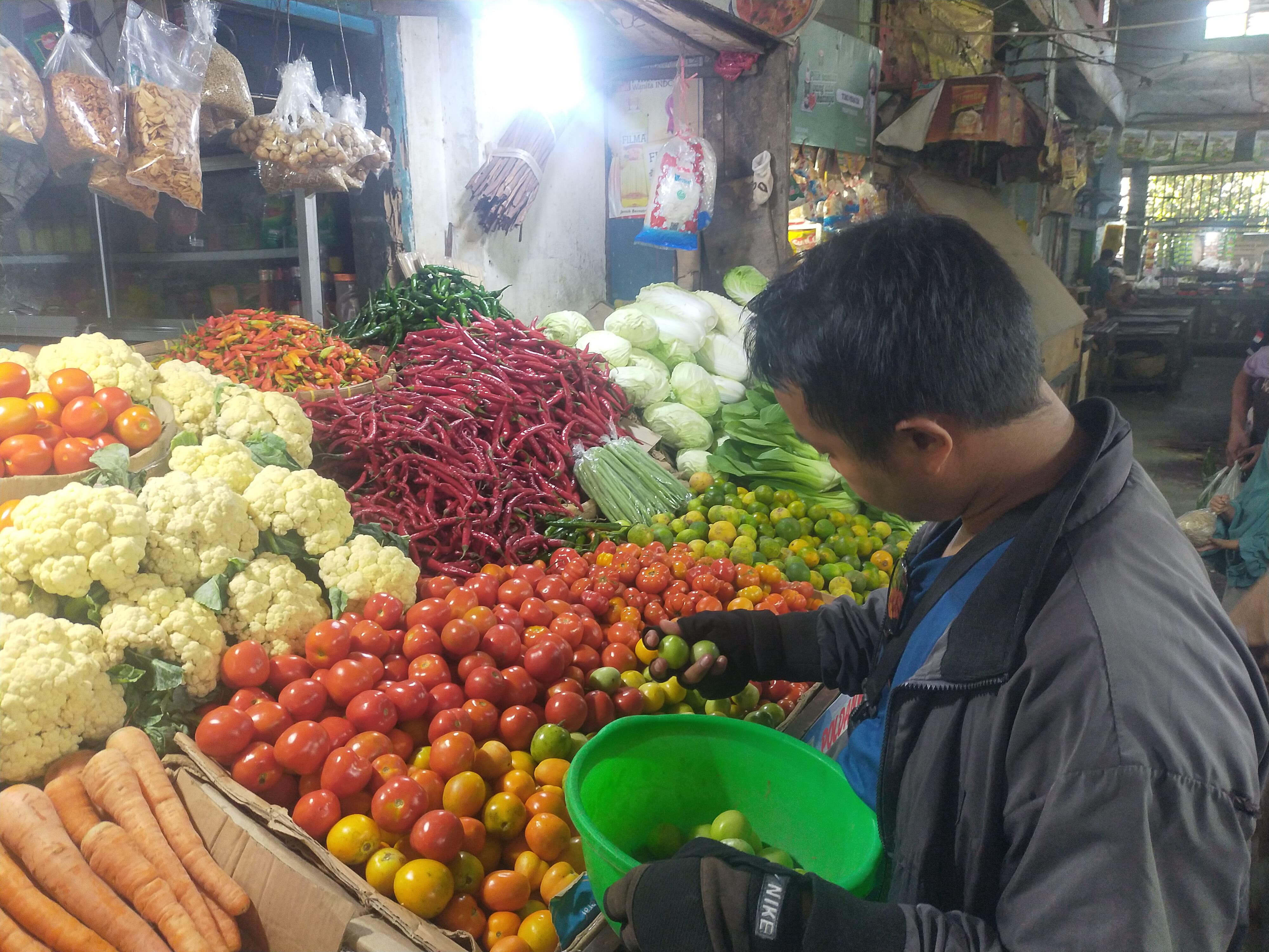 indikasi-daya-beli-masyarakat-rendah-jember-kembali-deflasi