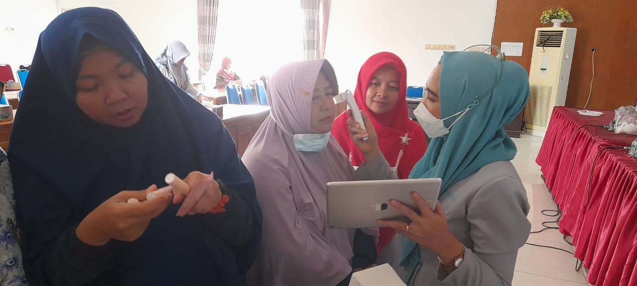 dikenal-sebagai-merek-lokal-halal-dharma-wanita-persatuan-dinkes-situbondo-antusias-ikuti-serangkaian-edukasi-wardah-cosmetics