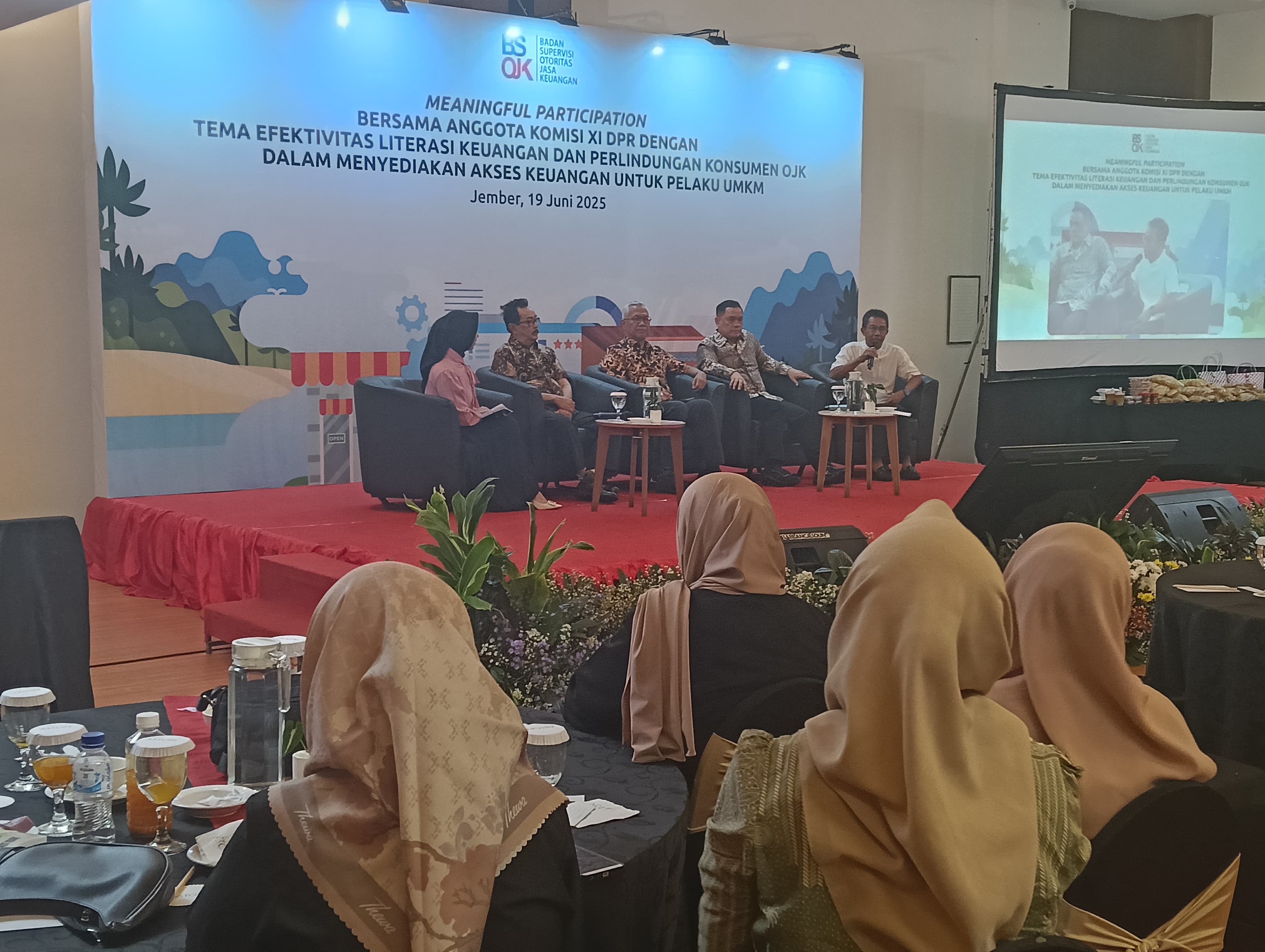 cegah-jerat-pinjol-ilegal-ojk-edukasi-pelaku-umkm-jember-soal-akses-keuangan-legal