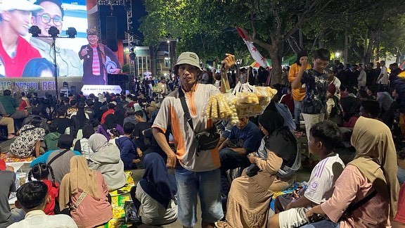 DISKOPUM JEMBER PROYEKSIKAN PERPUTARAN UANG ACARA NOBAR DI ALUN-ALUN MENCAPAI RP330 JUTA