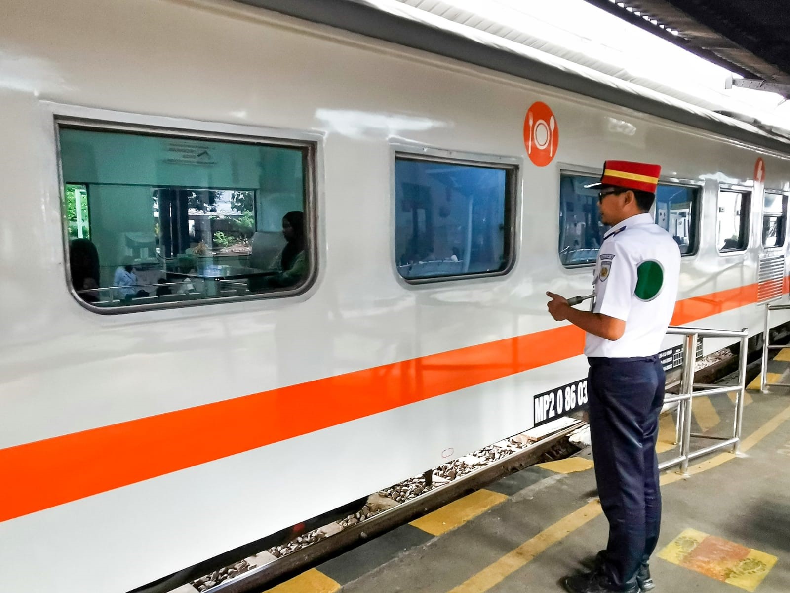 KEMBALI BEROPERASI, KA MUTIARA TIMUR MENJADI OPSI TAMBAHAN ANGKUTAN LEBARAN