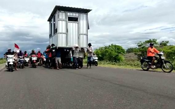 PERUSAHAAN TAMBANG PASIR BESI PASEBAN KLAIM DAPAT BANYAK DUKUNGAN DARI MASYARAKAT