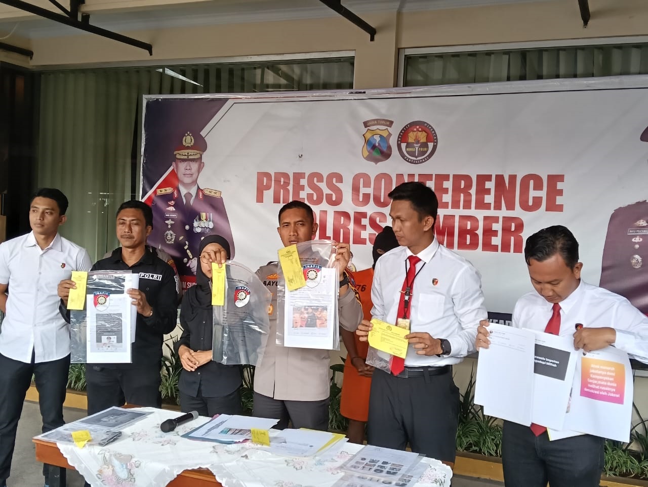 miliki-17-akun-penyebar-hoax-warga-jember-kidul-diamankan-polisi