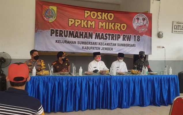 MASUK WILAYAH PRIORITAS PENANGANAN COVID-19, BUPATI JEMBER PANTAU PASIEN ISOMAN DI KECAMATAN SUMBERSARI