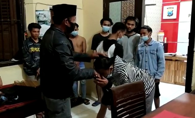 MASALAH REMAJA MABUK DENGAN PERANGKAT DESA BALUNG LOR, SELESAI DENGAN DAMAI