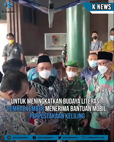 untuk-meningkatkan-budaya-literasi-pemkab-jember-menerima-bantuan-mobil-perpustakaan-keliling-1