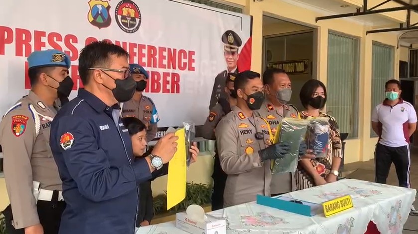 TERBAKAR API CEMBURU JADI MOTIF SISWA SMKN 2 JEMBER ANIAYA TEMANNYA HINGGA TEWAS