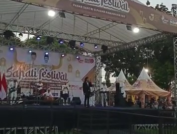 TERNYATA, BUPATI JEMBER HENDY SISWANTO PIAWAI MENCIPTAKAN LAGU KEREN 