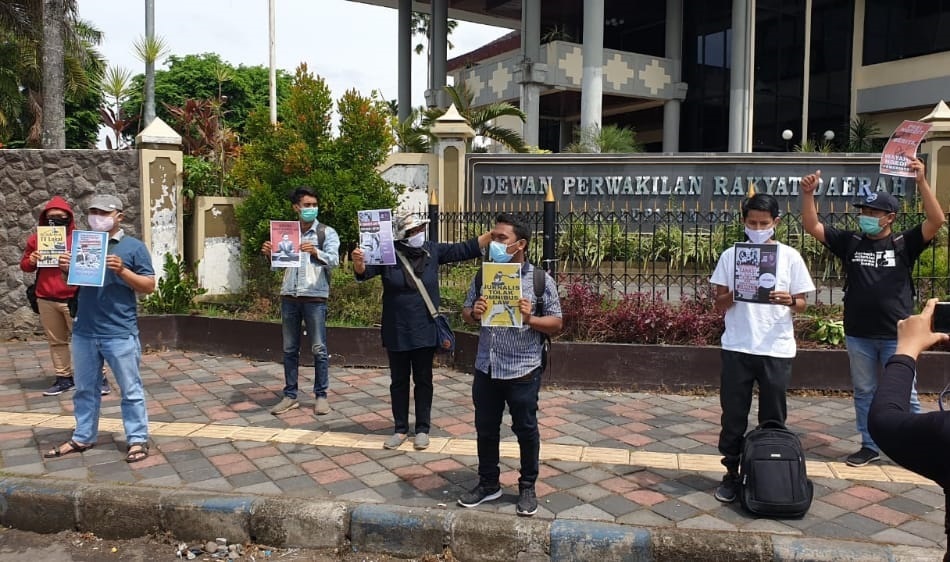 AJI JEMBER NYATAKAN SIKAP MENENTANG OMNIBUS LAW CIPTA KERJA