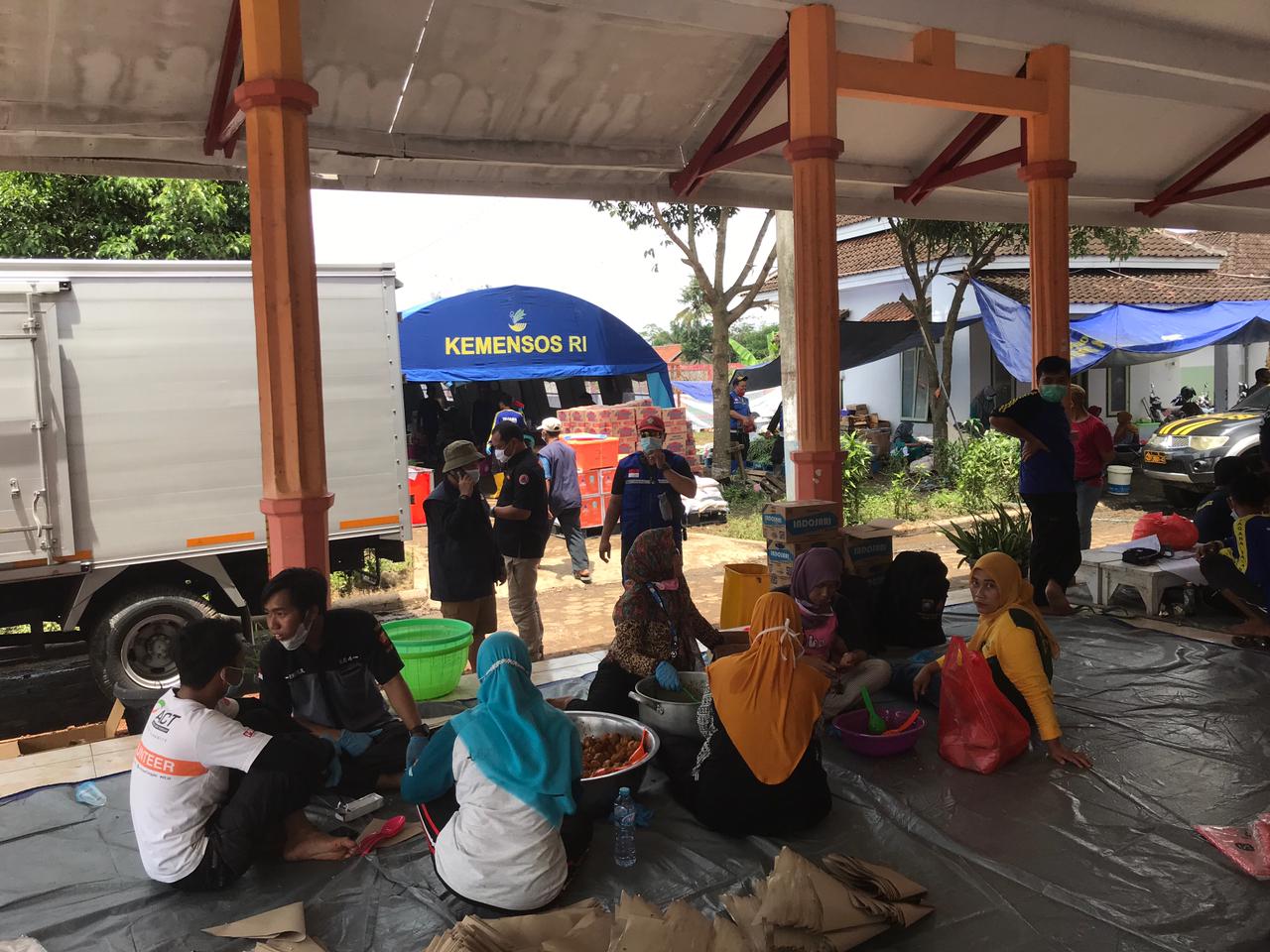 PASCA BANJIR WONOASRI KECAMATAN TEMPUREJO, RATUSAN WARGA KELUHKAN GATAL-GATAL