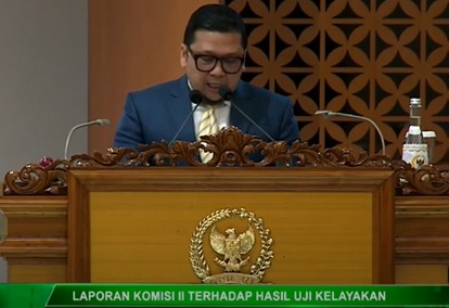 RAPAT PARIPURNA DPR RI SAHKAN 9 ANGGOTA OMBUDSMAN BARU