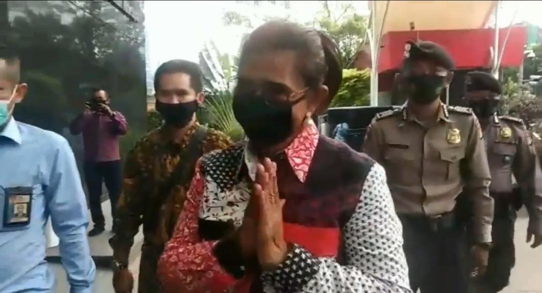 mantan-menteri-kkp-susi-pudjiastuti-mendadak-sambangi-kpk