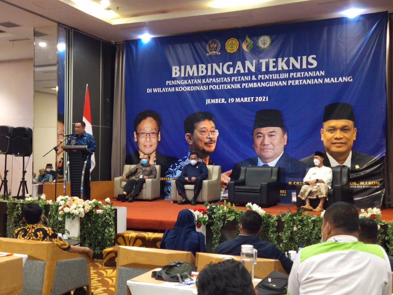 wakil-ketua-dpr-ri-tekankan-pemerintah-jaga-stok-pupuk-dan-stabilisasi-harga-jual-hasil-pertanian