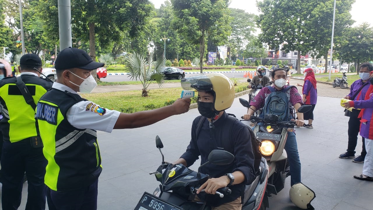 HARI PERTAMA UTBK – SBMPTN UNEJ, SEORANG PESERTA TERINDIKASI COVID-19