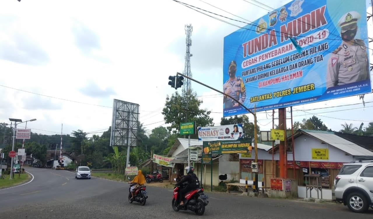 ADA LARANGAN MUDIK, SATLANTAS POLRES JEMBER PERKETAT PERBATASAN