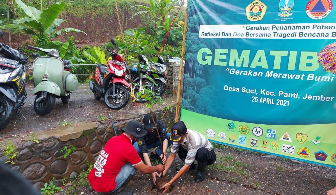 BEM FEB UNEJ PERINGATI HARI BUMI DENGAN REFLEKSI TRAGEDI BANJIR BANDANG DI PANTI DAN TANAM 400 POHON