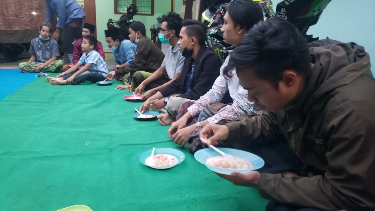 BERADA DI PERANTAUAN, TAK KURANGI SEMARAK RAMADAN MAHASISWA THAILAND DI JEMBER