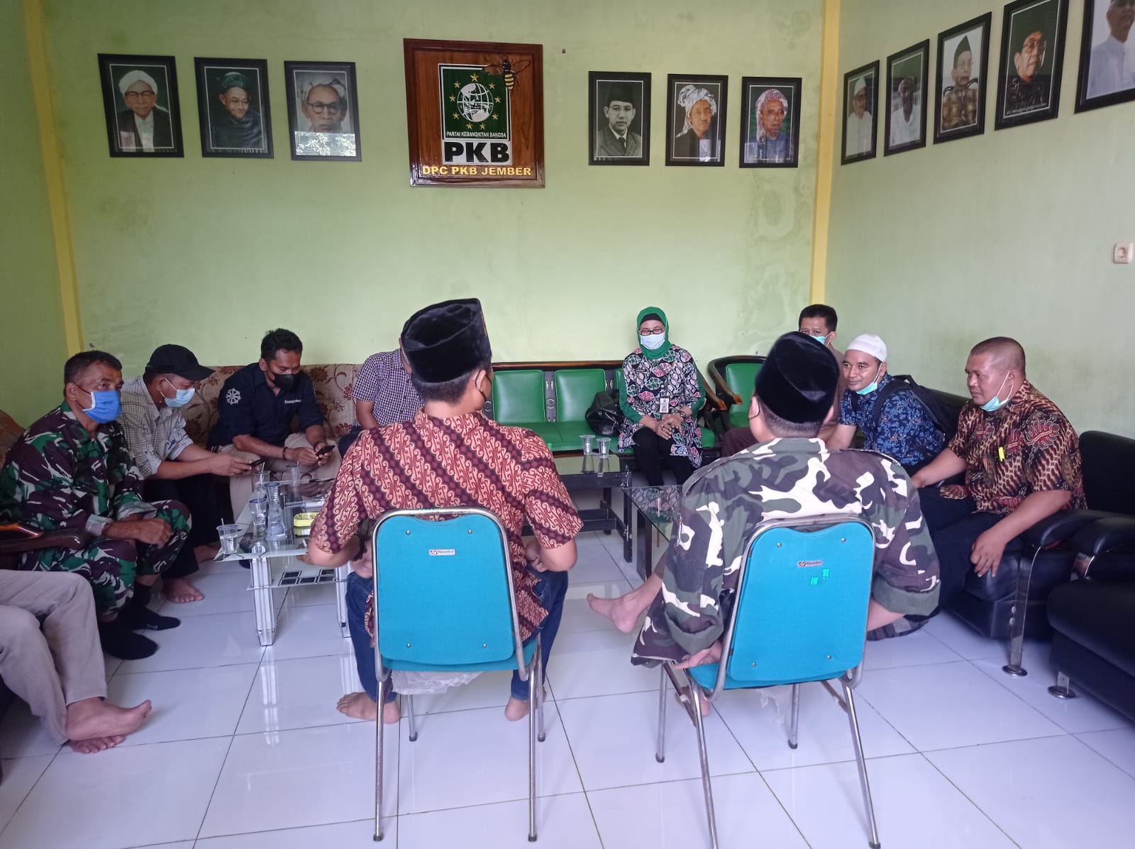 pasca-berkomentar-negatif-guru-ppkn-smk-datangi-ansor-jember-untuk-minta-maaf