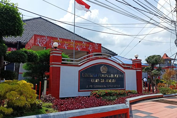 KEPALA KPLP JEMBER DIPERIKSA DI KANWIL KEMENKUMHAM JATIM TERKAIT DUGAAN PENIPUAN