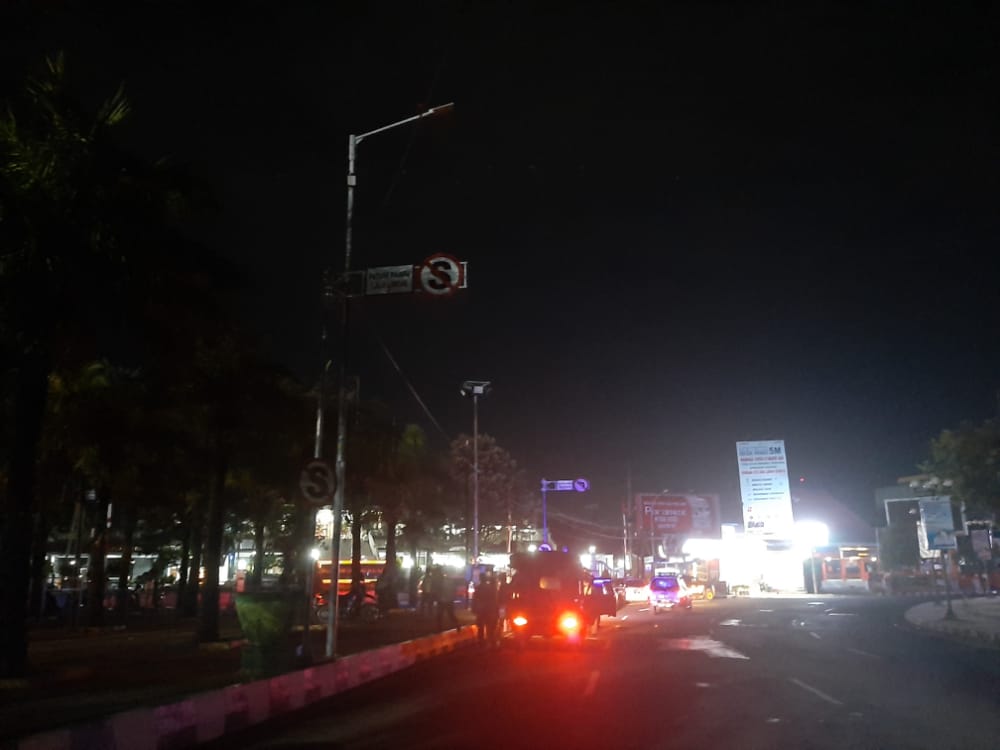 KURANGI MOBILITAS MASYARAKAT DI MALAM HARI, PEMKAB JEMBER MATIKAN SELURUH PJU WILAYAH KOTA