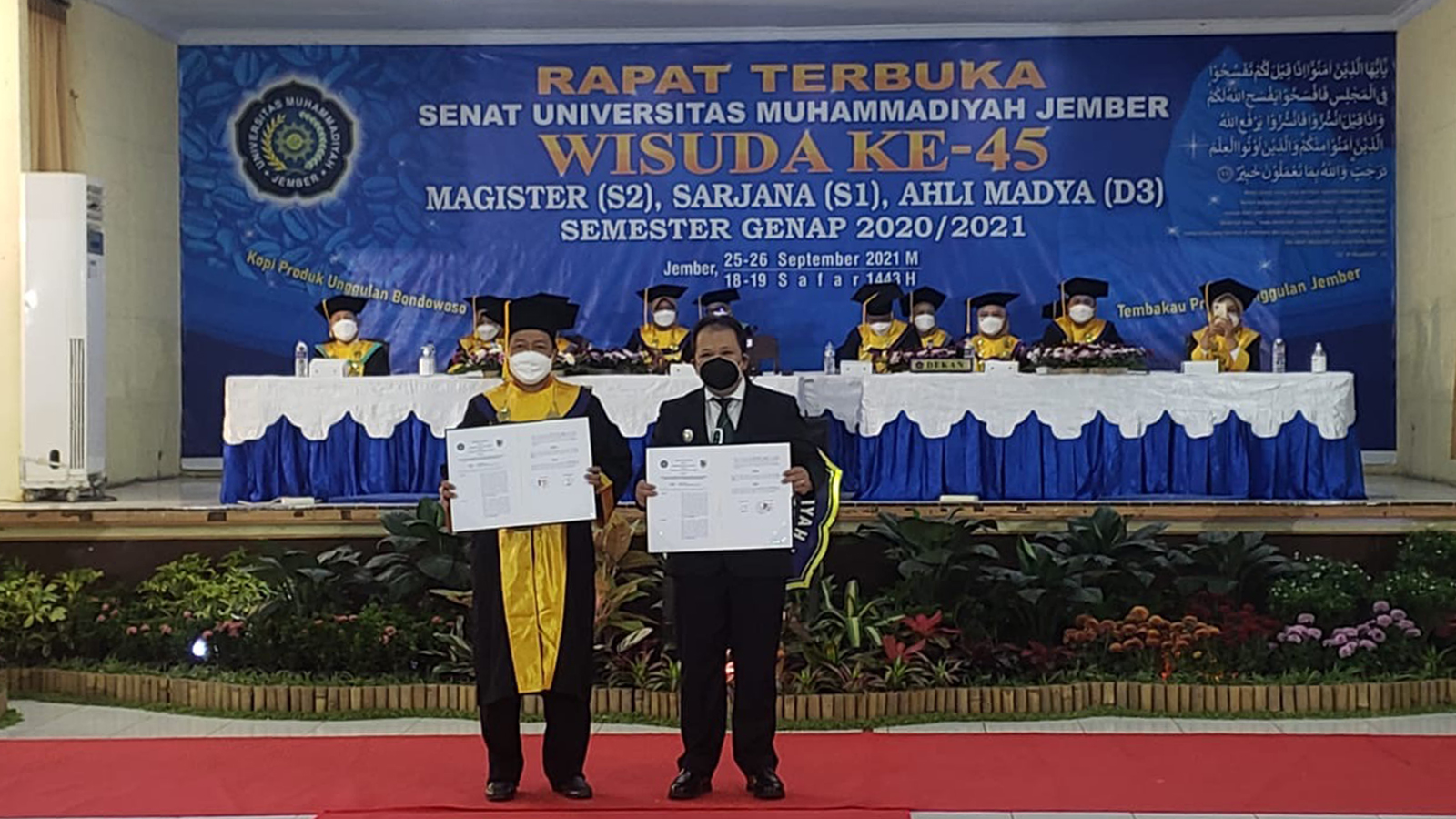 buka-peluang-kolaborasi-opd-pemkab-jember-jalin-kerja-sama-dengan-umj-di-sela-acara-wisuda