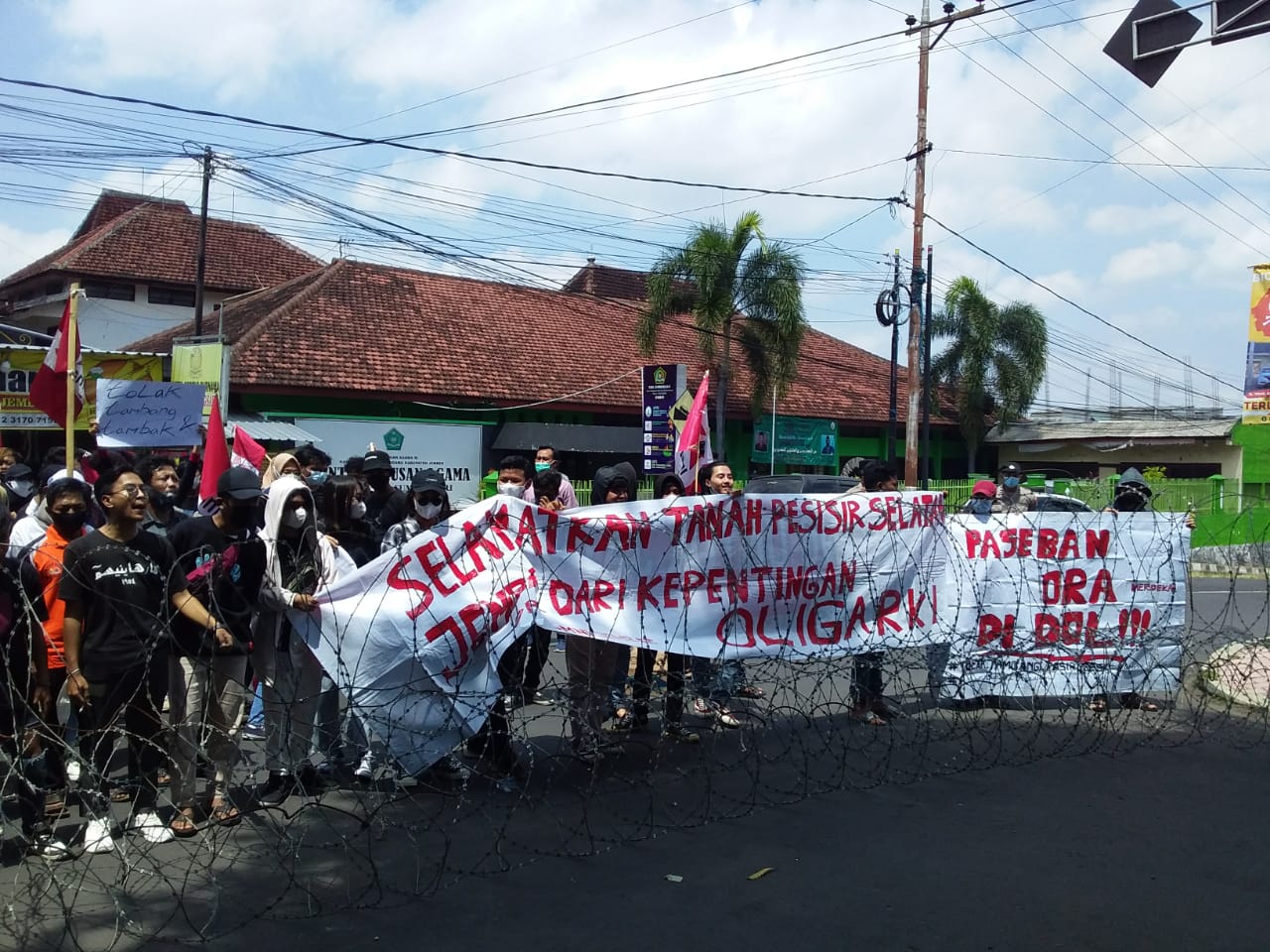 peringati-hari-tani-nasional-gmni-jember-gelar-aksi-tolak-tambang-di-pesisir-selatan