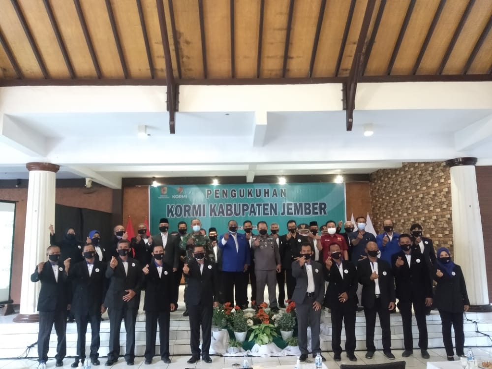 PENGURUS RESMI DILANTIK, BUPATI JEMBER HARAPKAN KORMI MAMPU DUKUNG PERTUMBUHAN UMKM