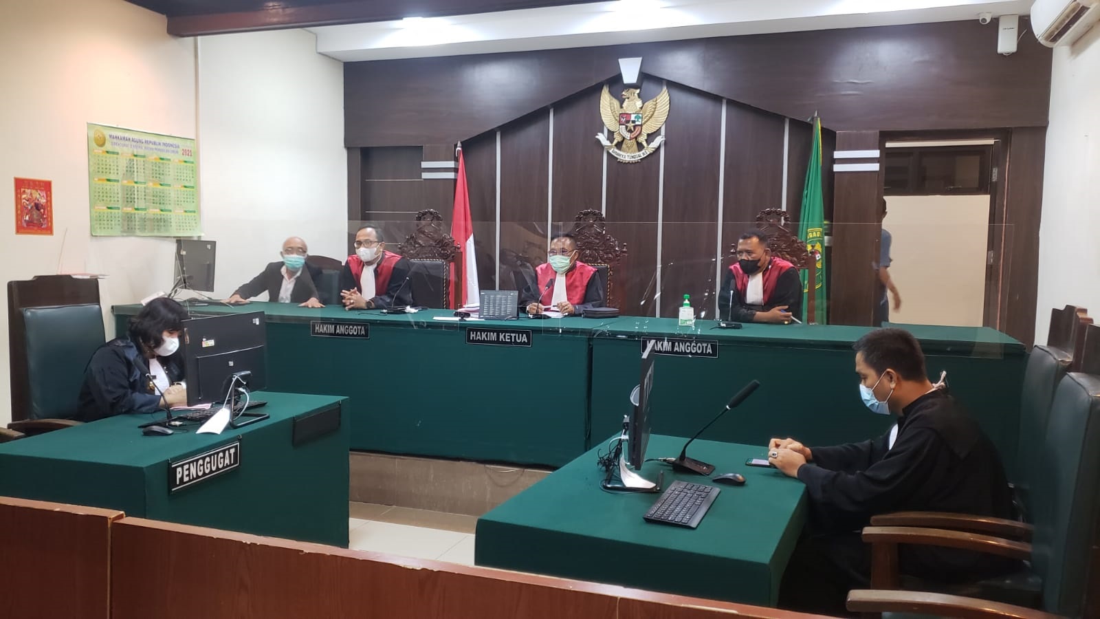 TERDAKWA RAHMAT HIDAYAT DAN JPU KEJARI JEMBER AJUKAN BANDING ATAS VONIS KASUS PENCABULAN