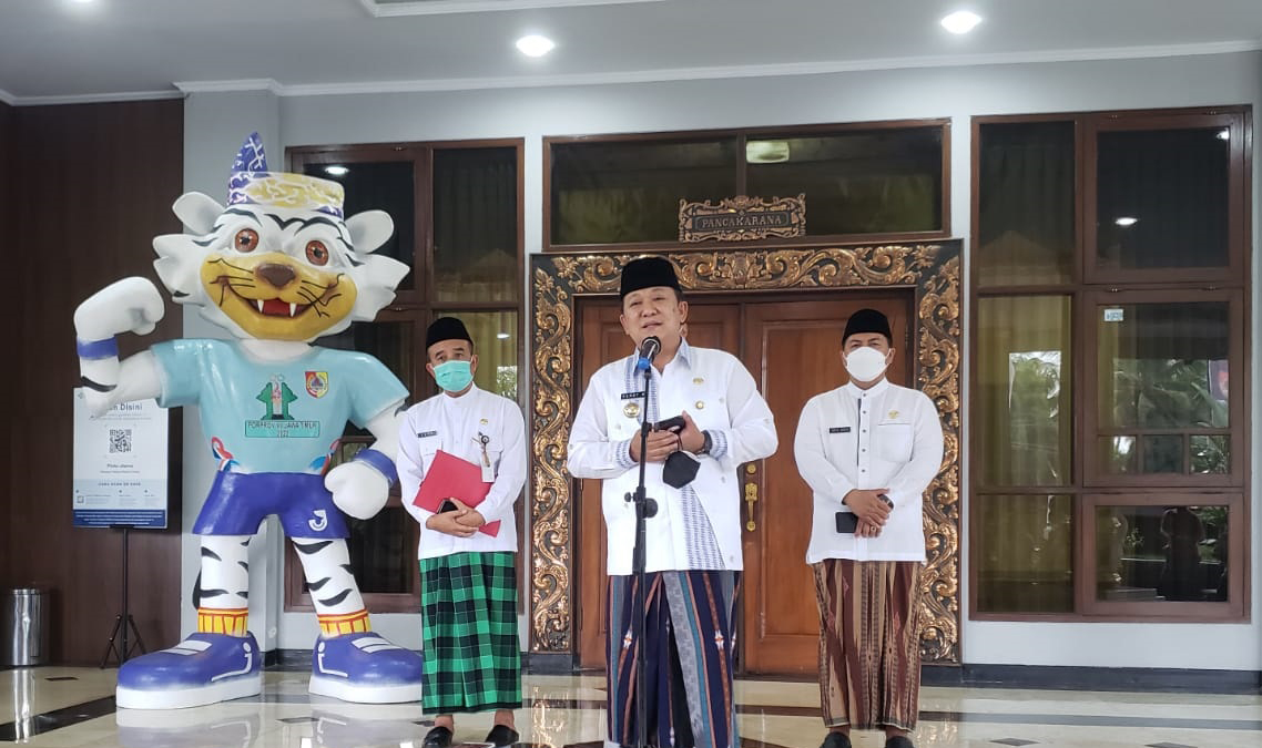 BUPATI BERHENTIKAN TIDAK DENGAN HORMAT ASN YANG TERJERAT KASUS KORUPSI