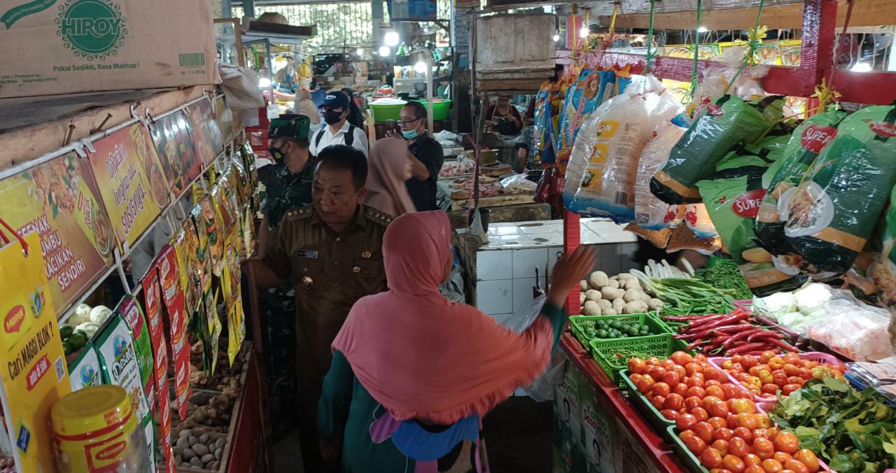 FORKOPIMDA JEMBER SIDAK HARGA KE PASAR TANJUNG, TAK TEMUKAN LONJAKAN HARGA SIGNIFIKAN