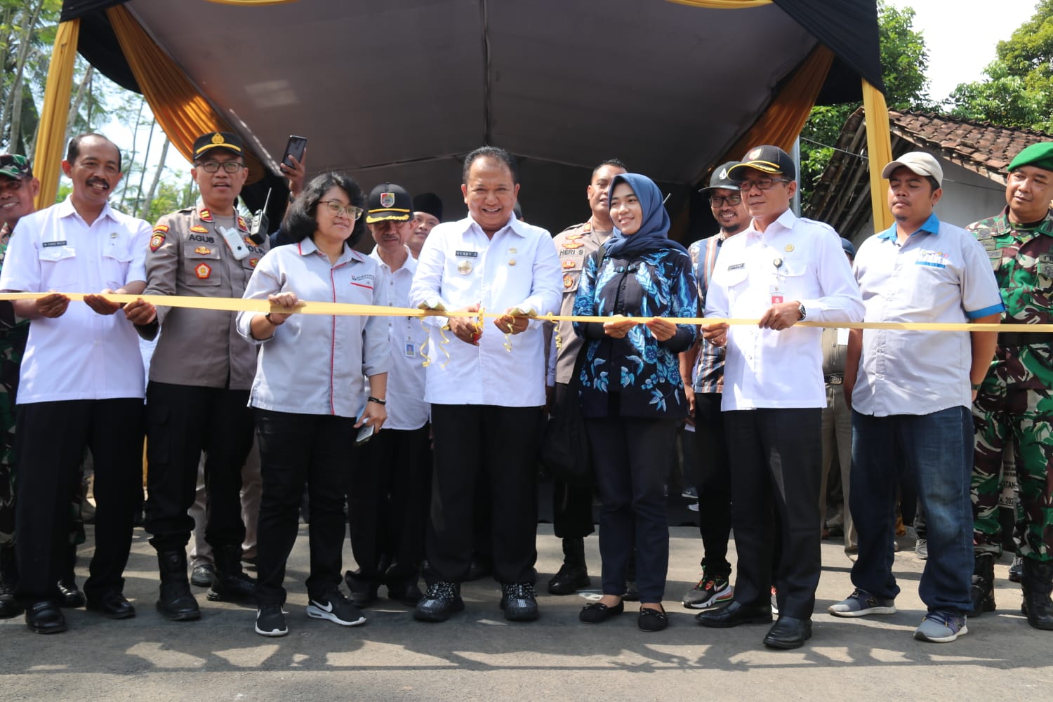 jembatan-klungkung-senilai-rp-37-m-selesai-dibangun-pemkab-jember-optimistis-bertahan-100-tahun