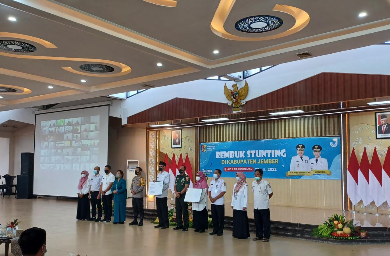 TARGETKAN JEMBER BEBAS STUNTING, PEMKAB JEMBER LAKSANAKAN REMBUK STUNTING 2022