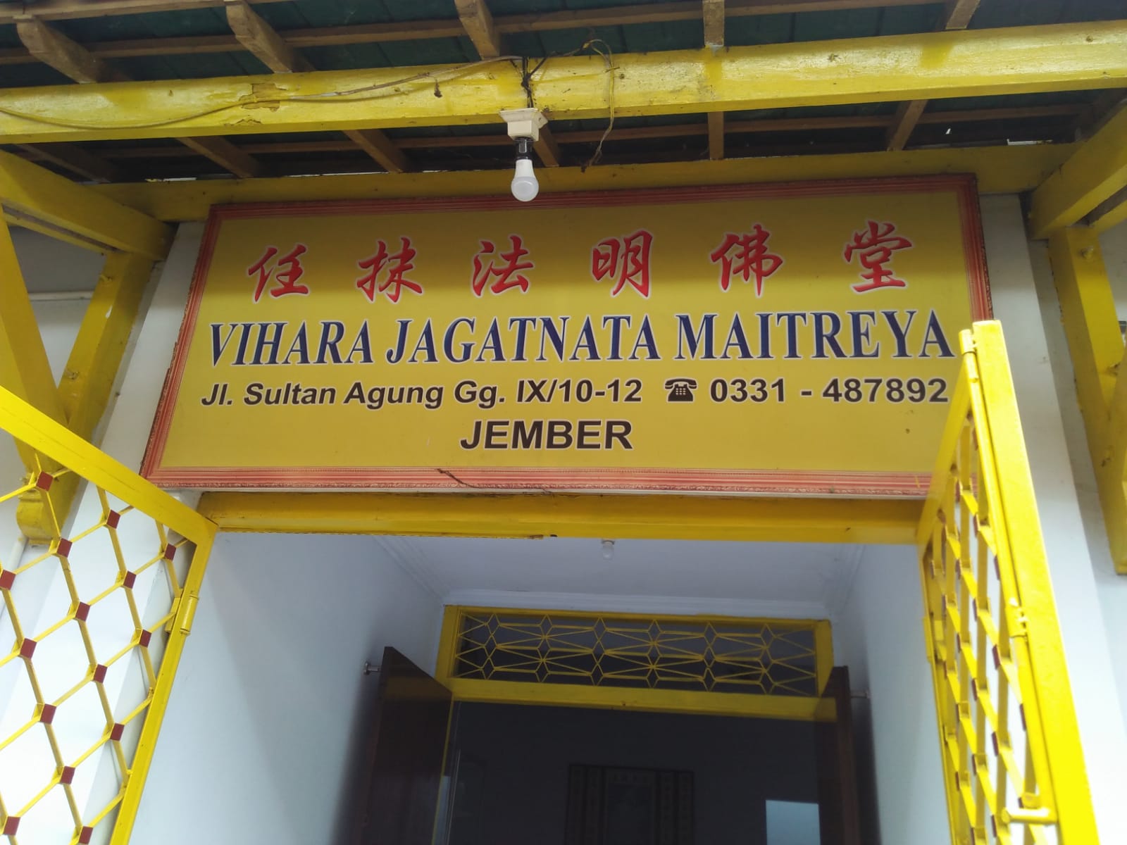 jelang-tahun-baru-imlek-vihara-jagatnata-maytrea-mulai-bersolek