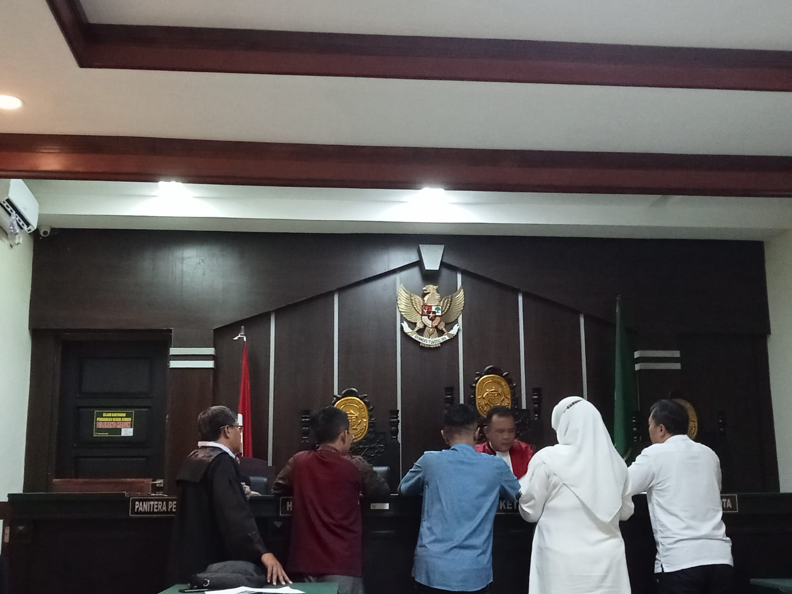 POLRES JEMBER MENYIAPKAN 99 BERKAS BUKTI DALAM SIDANG GUGATAN PRAPERADILAN KIAI FAHIM