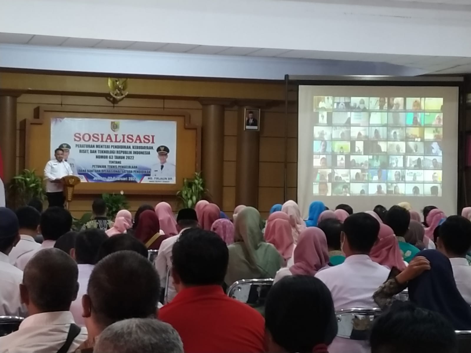 DATANGKAN NARASUMBER LANGSUNG DARI KEMENDIKBUDRISTEK, DISPENDIK JEMBER SOSIALISASIKAN JUKNIS PENGELOLAAN DANA BOSP