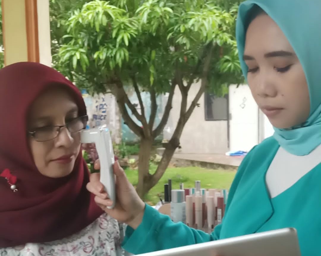 wardah-cosmetics-semarakkan-peringatan-isra-mikraj-guru-sma-se-situbondo-dan-bondowoso