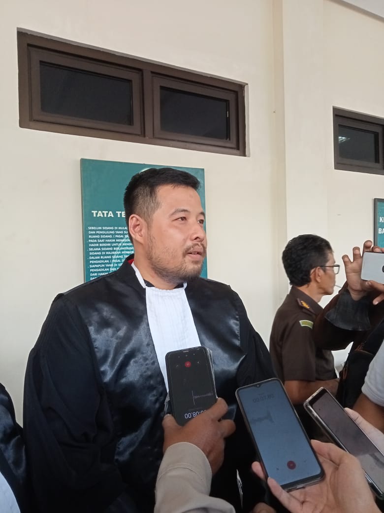 pria-tuna-rungu-wicara-di-jember-disidang-atas-kasus-pencurian-pengeras-suara