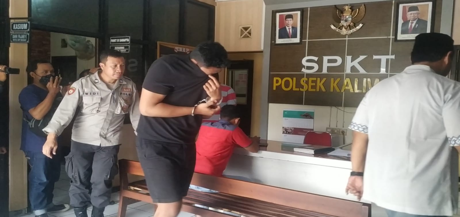 BERKALI-KALI MENCURI TV DI PUSAT PERBELANJAAN, LELAKI ASAL UMBULSARI DIAMANKAN POLISI