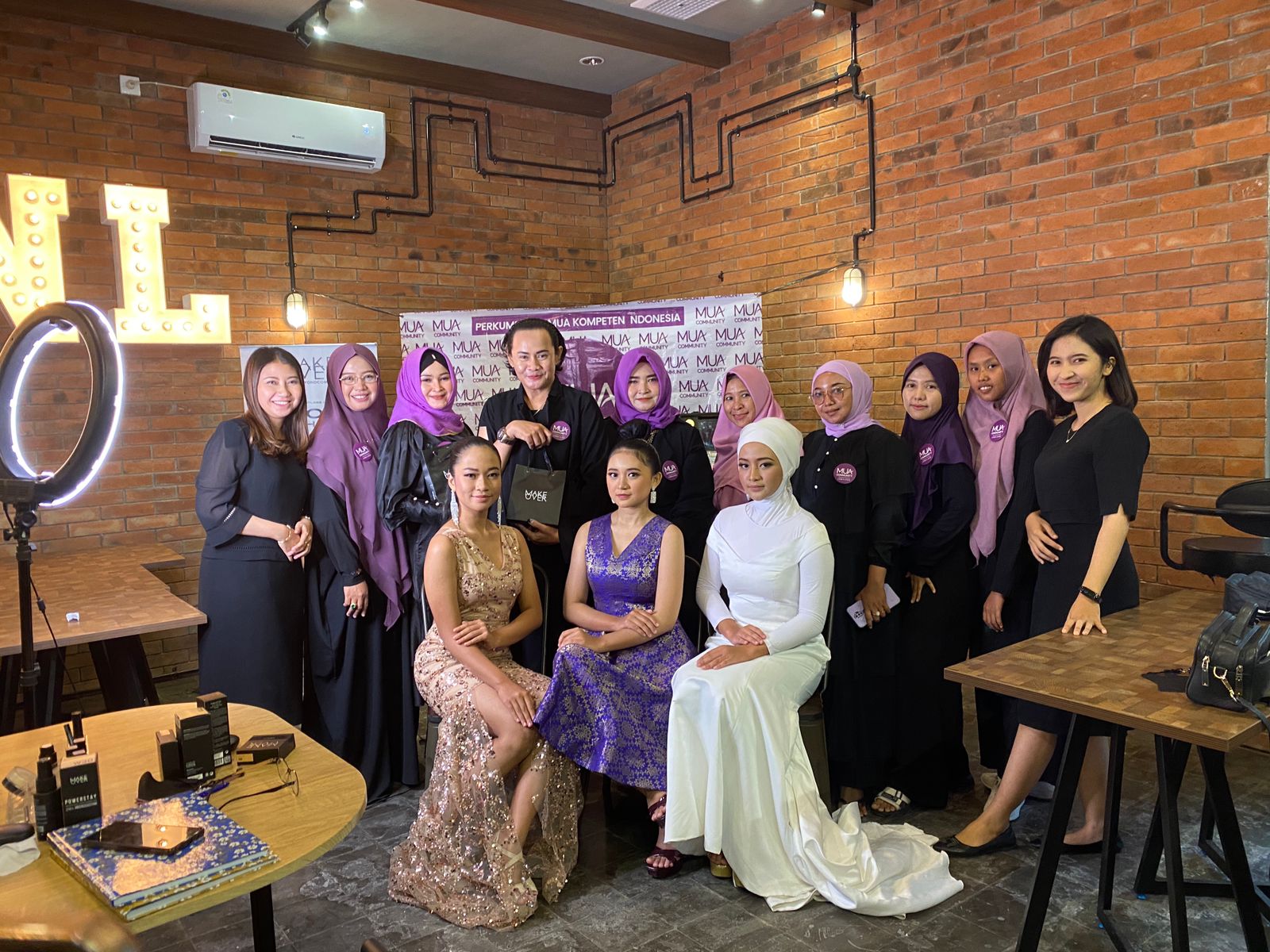 COMMUNITY MUA LUMAJANG BUKBER BERSAMA MAKE OVER JEMBER