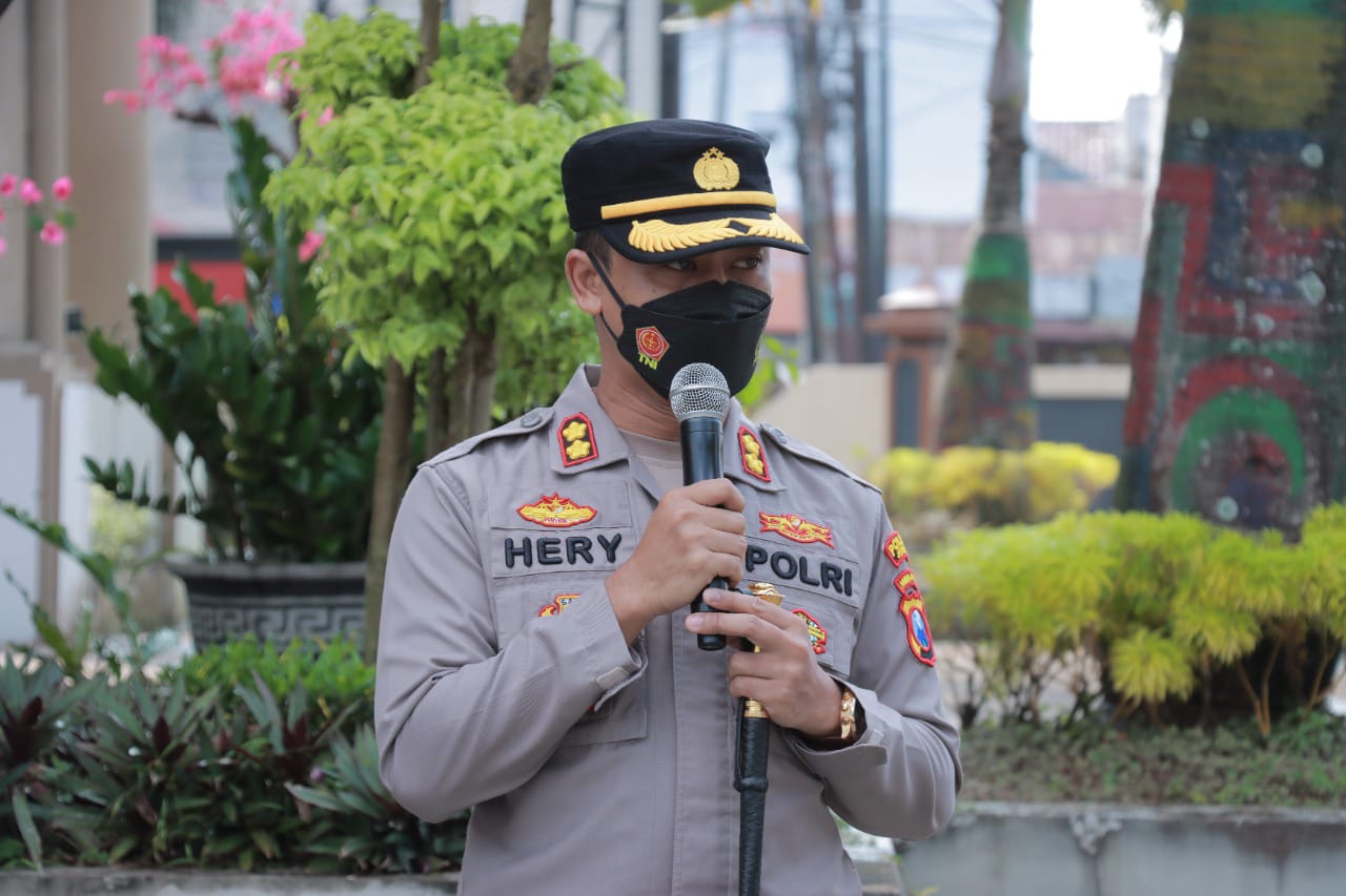 POLRES JEMBER AKAN TINDAK TEGAS PEDAGANG BAJU BEKAS IMPORT