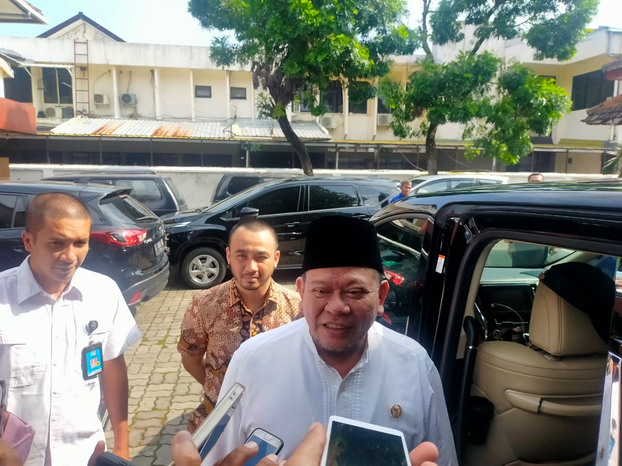 LA NYALLA MATTALITTI SECARA PRIBADI DUKUNG PEMILU PROPORSIAONAL TERTUTUP