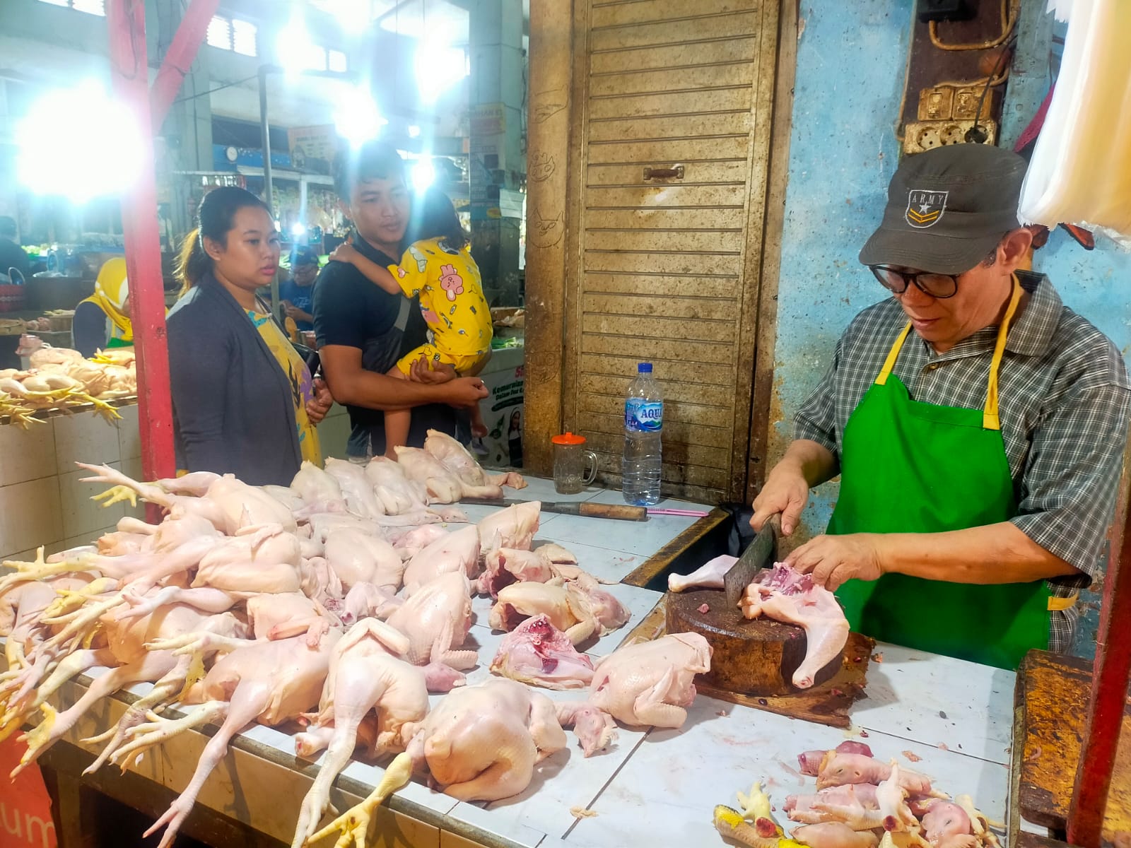 TEMBUS Rp 60 RIBU SAAT LEBARAN, DAGING AYAM RAS PENYUMBANG TERTINGGI INFLASI JEMBER BULAN APRIL