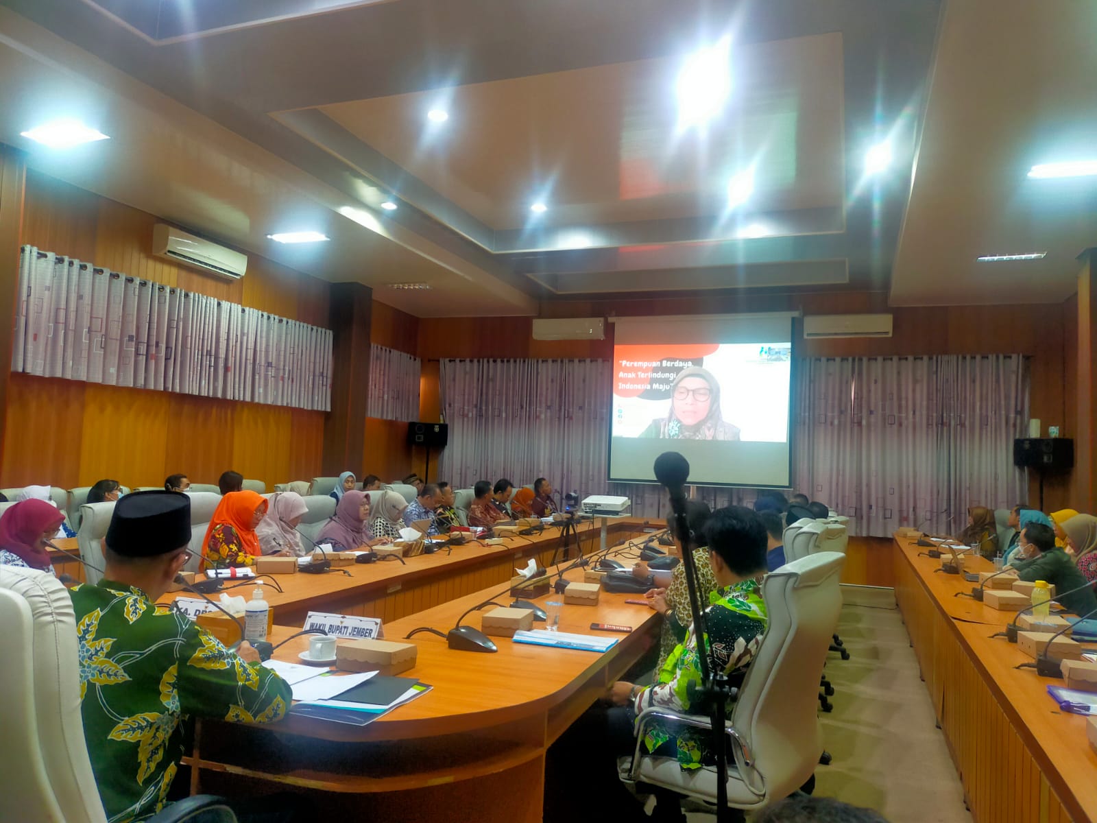 CITRA JEMBER KOTA TEMBAKAU MENGHAMBAT PENILAIAN KOTA LAYAK ANAK