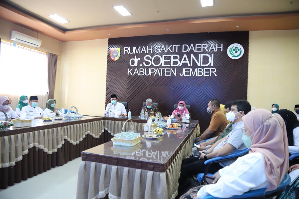 BIKIN BANGGA, KINI RSUD Dr SOEBANDI MENJADI RUJUKAN OPERASI BEDAH ANAK 