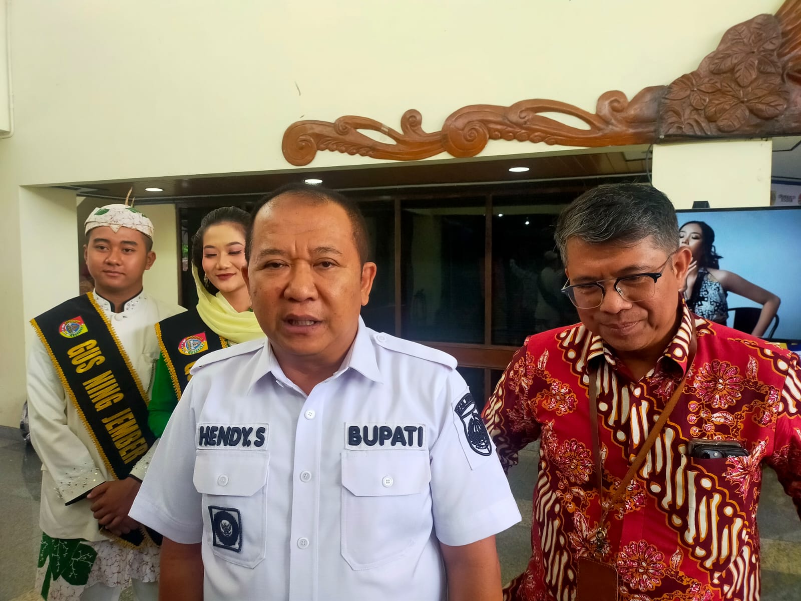 BUPATI JEMBER SEGERA KELUARKAN SURAT EDARAN UNTUK MENCEGAH BUNUH DIRI