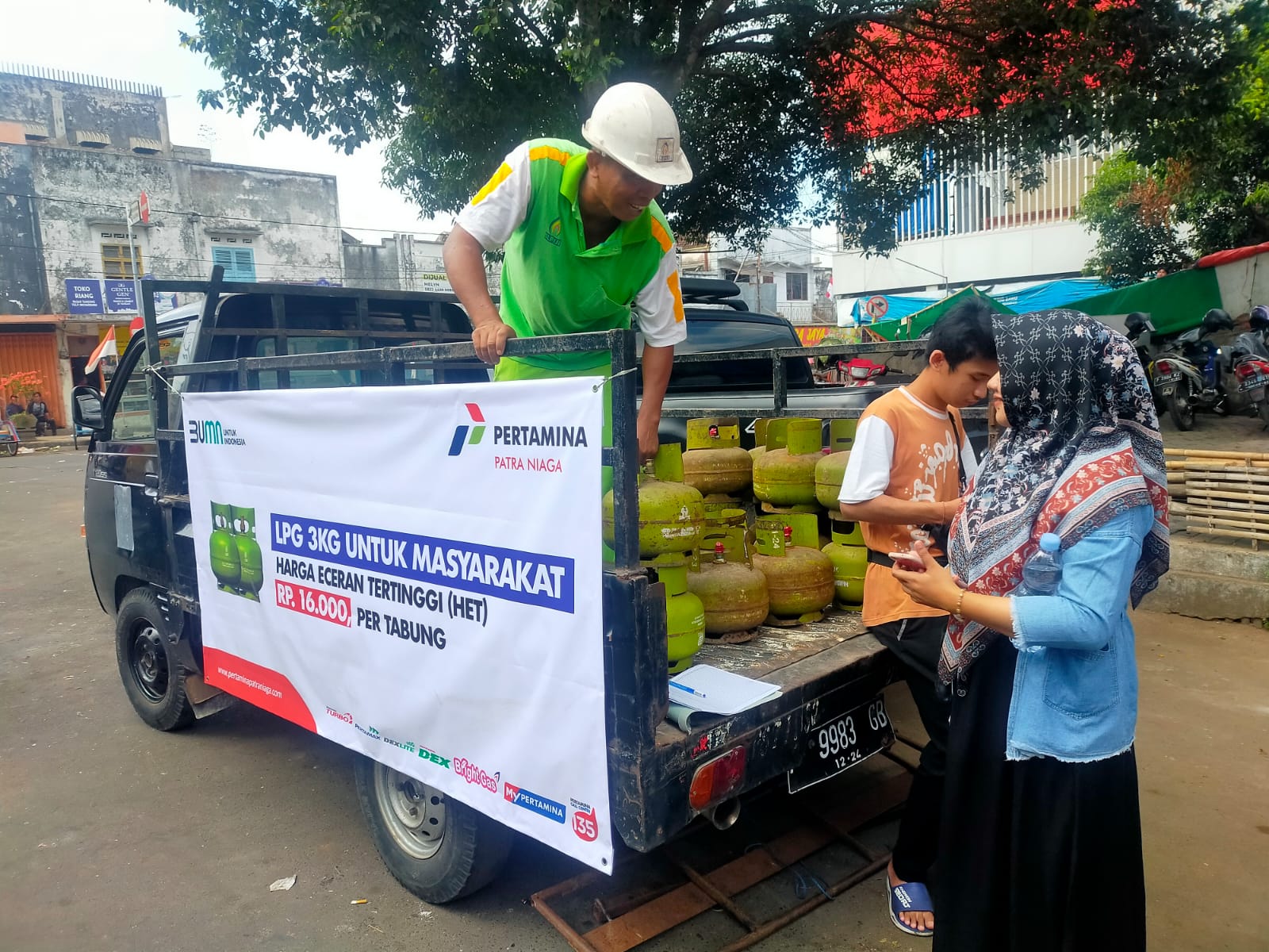 ANTISIPASI KELANGKAAN, LPG 3 KG DISALURKAN MELALUI PASAR MURAH