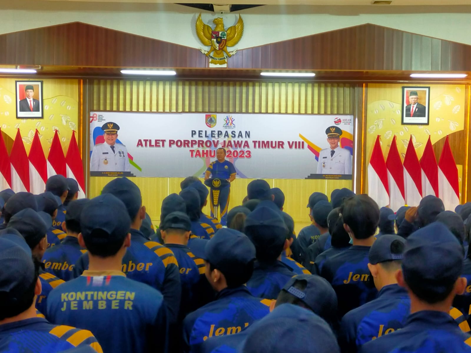 bermodal-empat-medali-emas-bupati-jember-bakar-semangat-atlet