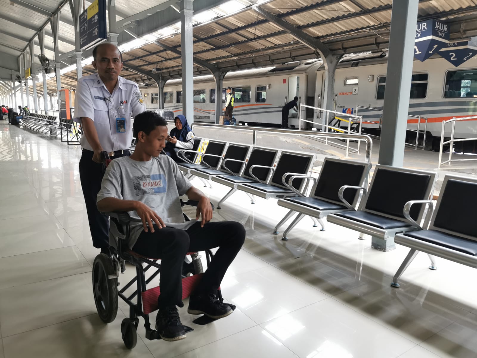 kai-beri-diskon-20-persen-untuk-penyandang-disabilitas